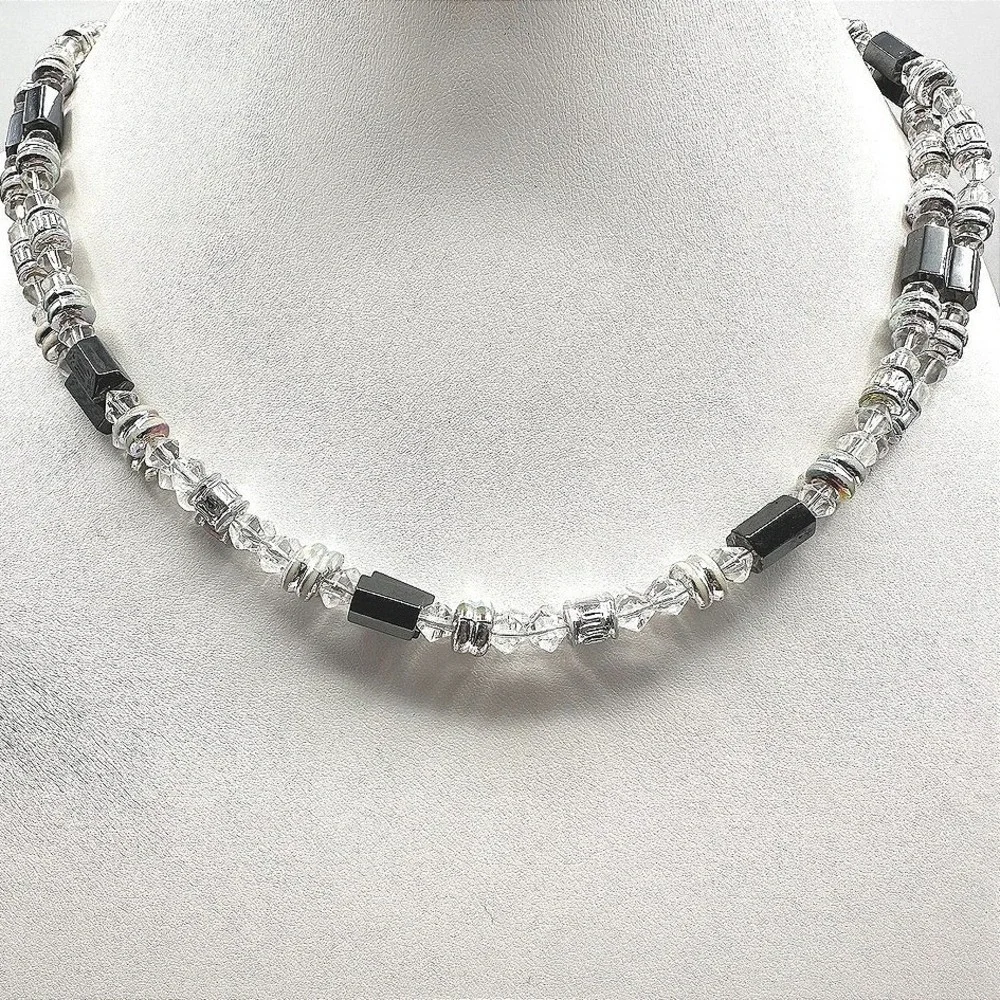 Vintage‎ 90s Silver Tone Clear Glass & Hematite Beaded Necklace Women's Jewelry
